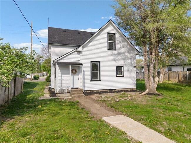 Building Photo - 1741 S State Ave