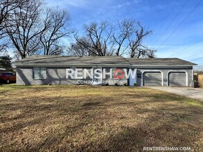 Building Photo - 663 Moss Rd