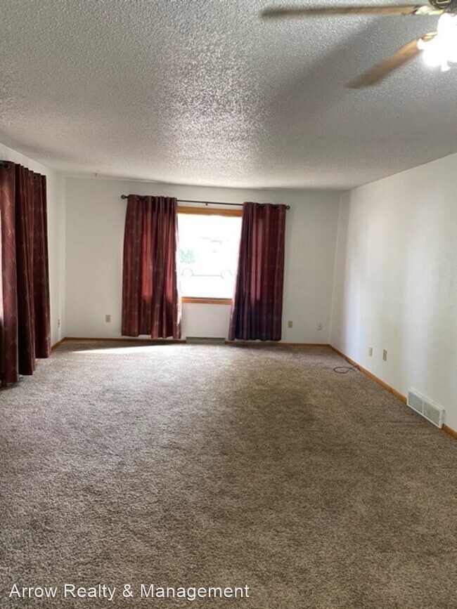 Foto del edificio - 2 br, 1.5 bath House - 504 W. 7th Ave
