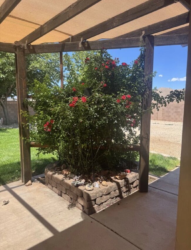 Foto del edificio - "Spacious 5-Bed Oasis with 3 Baths in Washington, UT – 3,171 Sq Ft of Comfort!"