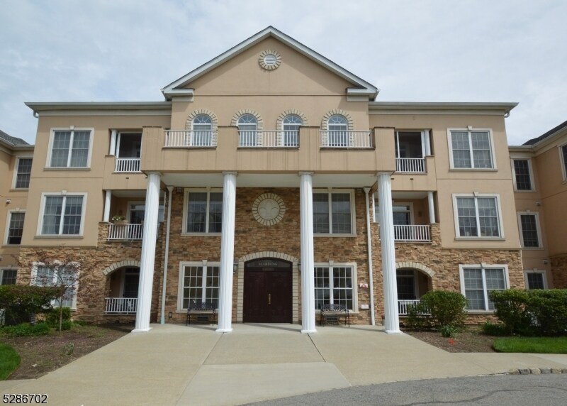 2309 Johnson Dr, Rockaway, NJ 07866 Room for Rent in Rockaway, NJ