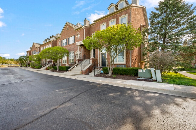 Foto del edificio - 29374 Glen Oaks Blvd W
