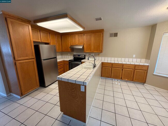 Foto del edificio - 3524 Liberty Ct