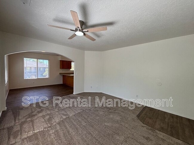 Building Photo - 425 E 1050 S
