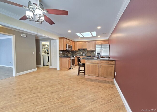 Foto del edificio - 786 Hilltop Ct