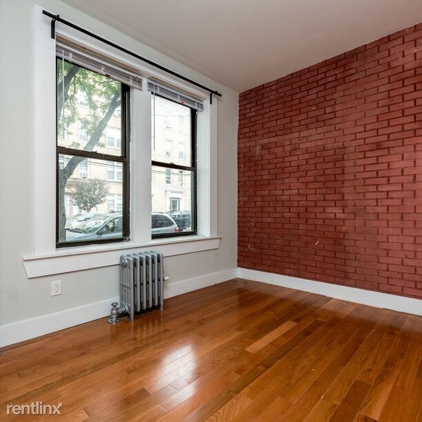 Building Photo - 6136 Woodbine St