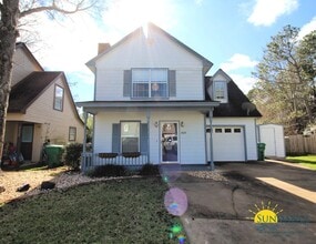 Building Photo - 2622 Windsor Ln