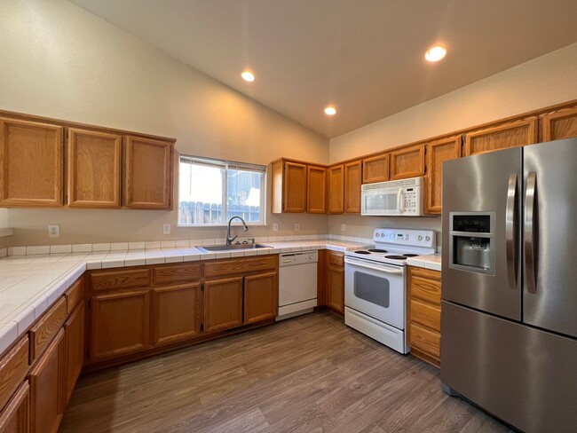 Building Photo - Great 3 bedroom Fernley home located in th...