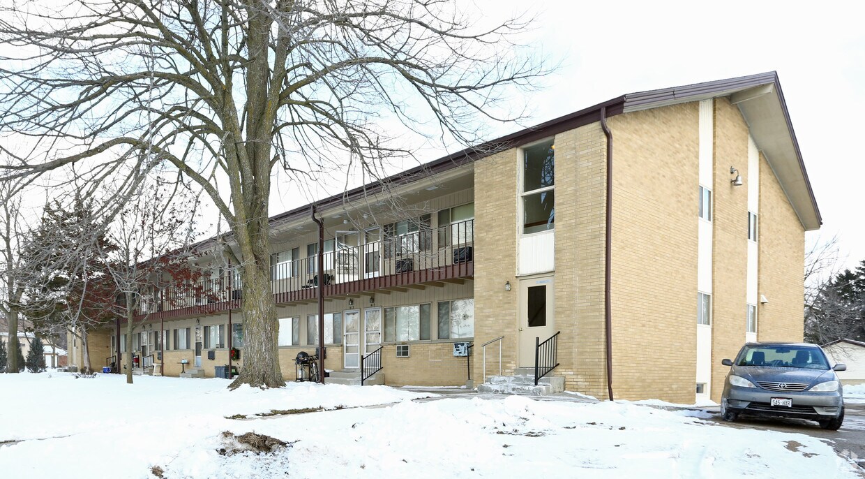 Building Photo - Parkside Apartments, LLC