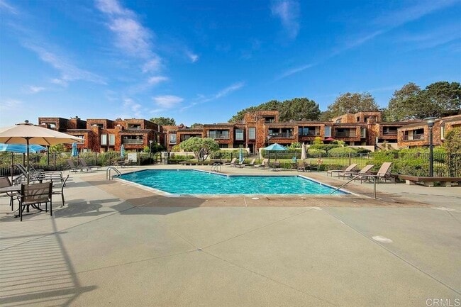 Foto del edificio - 2260 Del Mar Scenic Pkwy