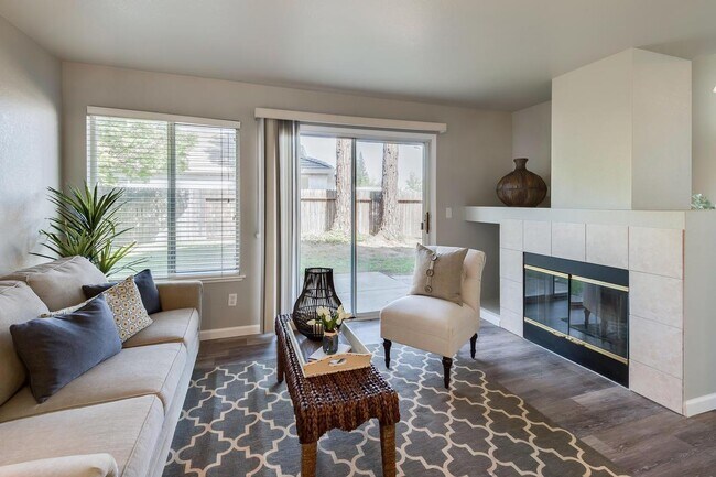 Building Photo - 1500 Verbena Way
