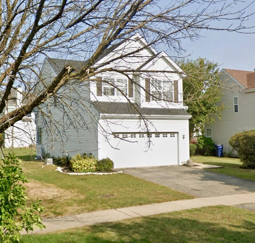 Primary Photo - 2223 Periwinkle Ln