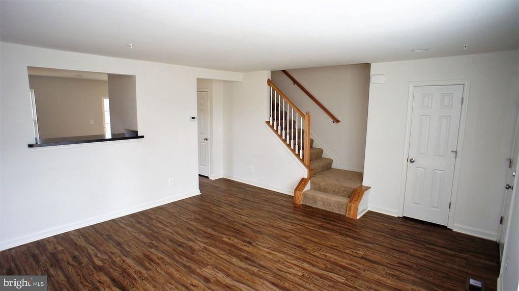 Primary Photo - 1498 Wellspring Dr