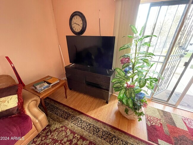 Foto del edificio - 6814 N 35th Ave