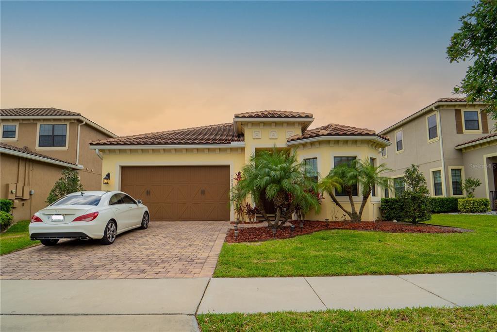 Foto principal - 10335 Henbury St