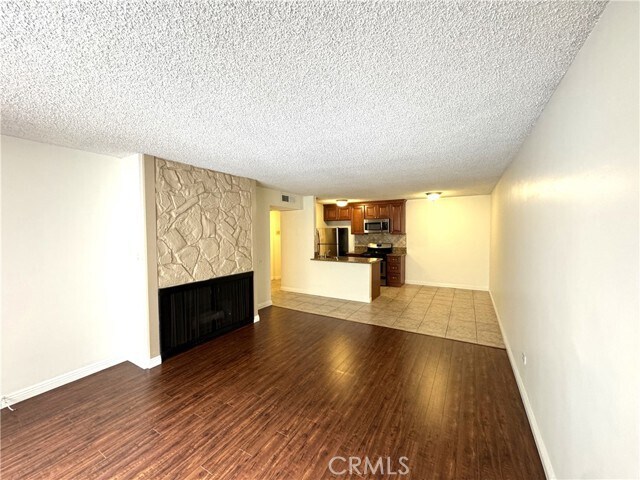 Building Photo - 421 La Fayette Park Pl