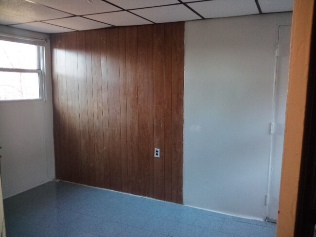Building Photo - 1029 Penn St