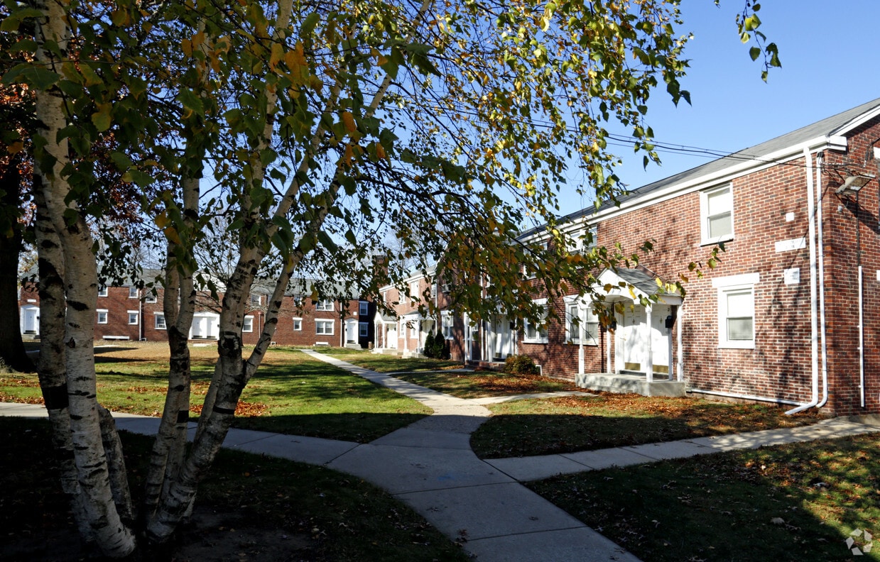 Warner Village Apartments Apartments in Hamilton, NJ