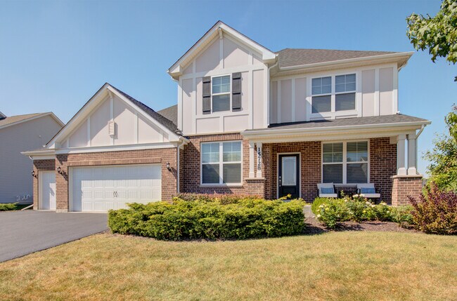 Building Photo - 15728 Brookshore Dr