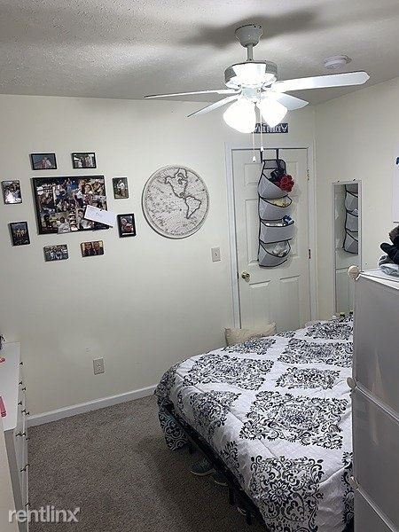 Foto del edificio - 5 br, 2 bath House - 1316 Hillside Drive