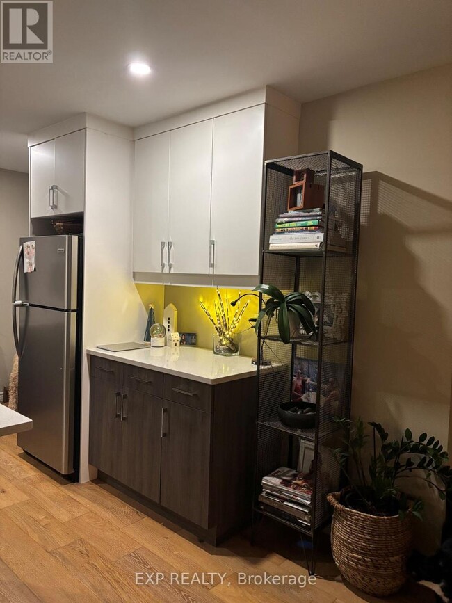 Photo du bâtiment - 510 Central Ave