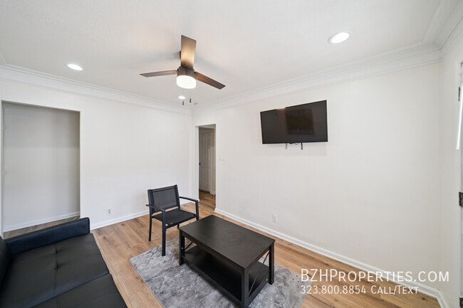 Building Photo - 1163 W 38th St