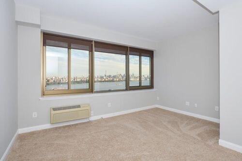 Building Photo - 100 Daibes Ct