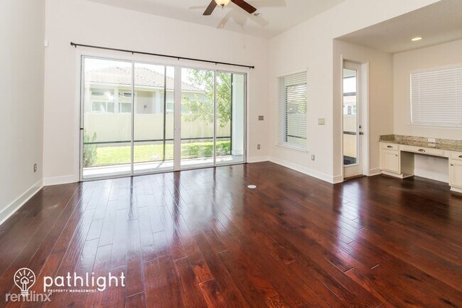 Building Photo - 4 br, 3 bath House - 33 Paradise Valley Dr