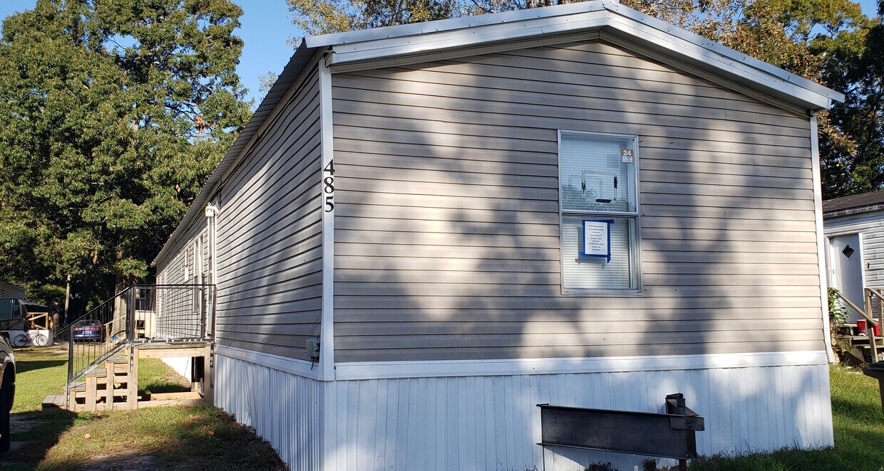 Primary Photo - 800 Quacco Rd