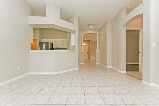 Building Photo - 1464 Lake Shore Ranch Dr