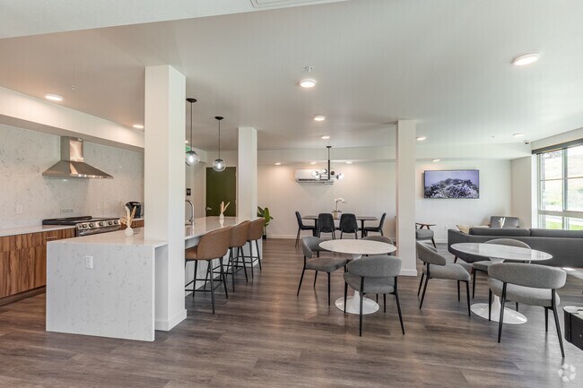 Salón del club - Meadowlark at Fairview