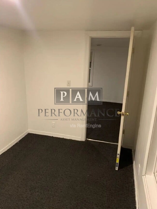 Building Photo - 1208 59th St