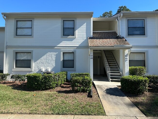 Building Photo - 409 Meadow Ln