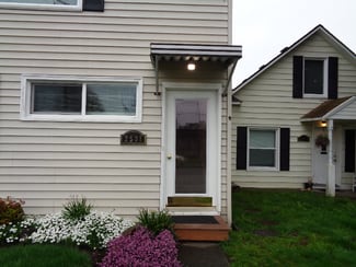 Building Photo - 2501 Oakes Ave