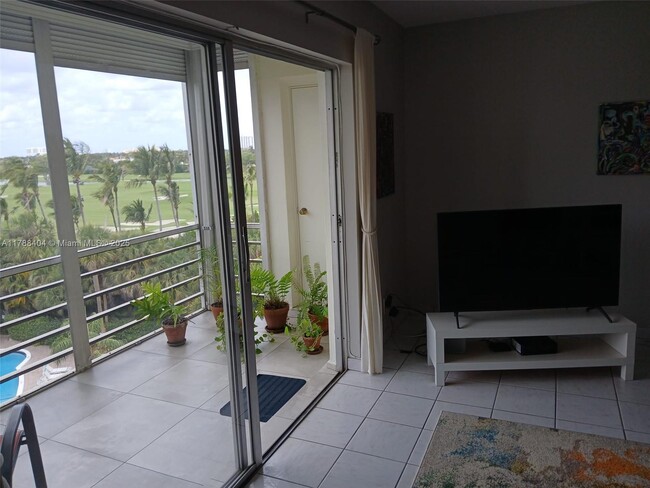 Foto del edificio - 1425 Atlantic Shores Blvd