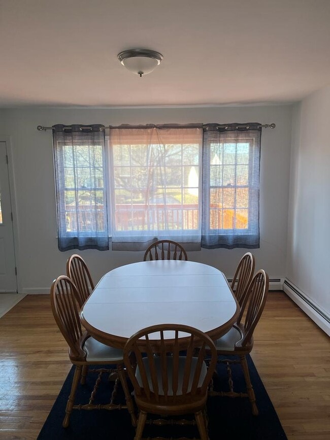 Building Photo - 123 Folino Dr