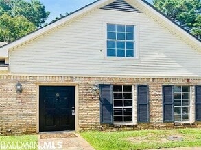 Building Photo - 600 Cheshire Ln