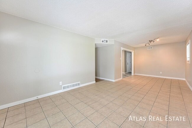 Foto del edificio - 916 Victor St