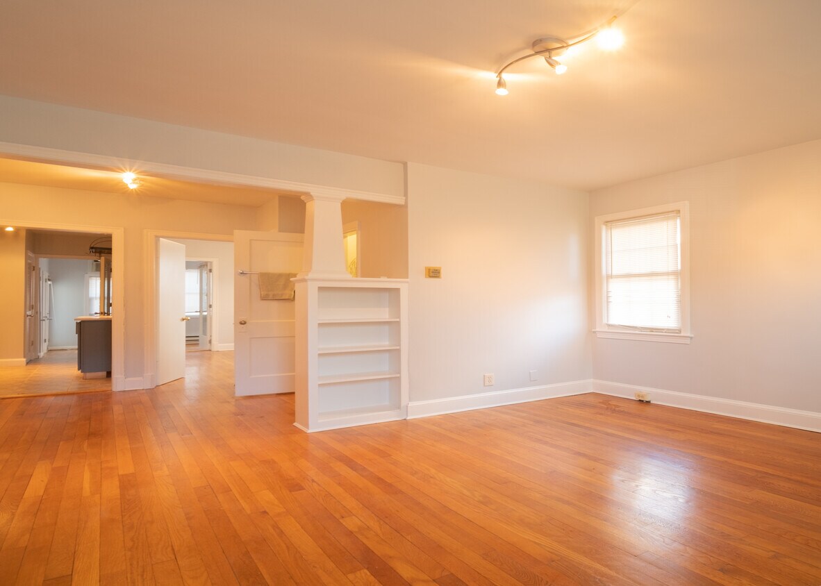 2320 40th St NW Unit 2, Washington, DC 20007 Apartments in Washington