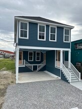 Building Photo - 1522 Sere St