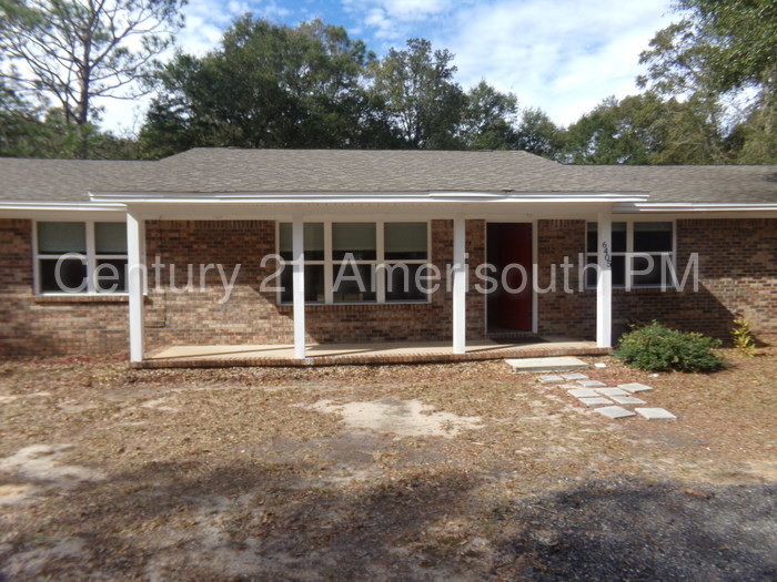 Foto principal - 6405 Sycamore St
