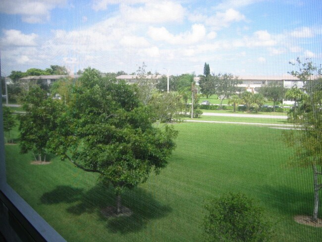 Foto del edificio - 3011 Lincoln A