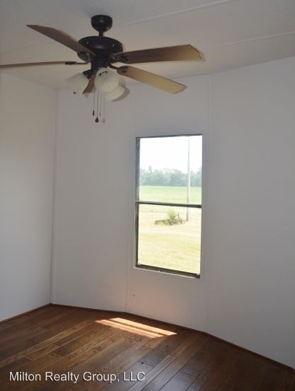 Foto del edificio - 5784 Stewart Rd