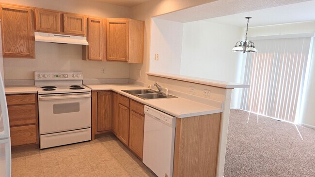 Foto del edificio - 5631 Sunshade Point