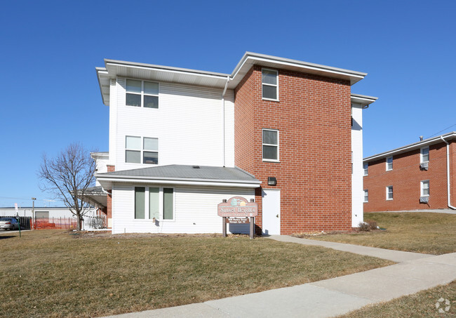 Building Photo - Sunset Heights Apartments