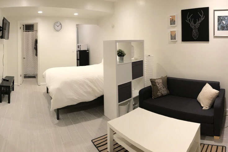 Foto principal - 1144 N Hollywood Way