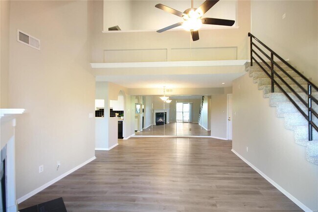 Foto del edificio - 437 Shirley Ridge Dr