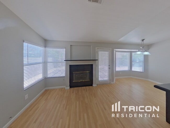 Building Photo - 6119 Bing Cherry Dr