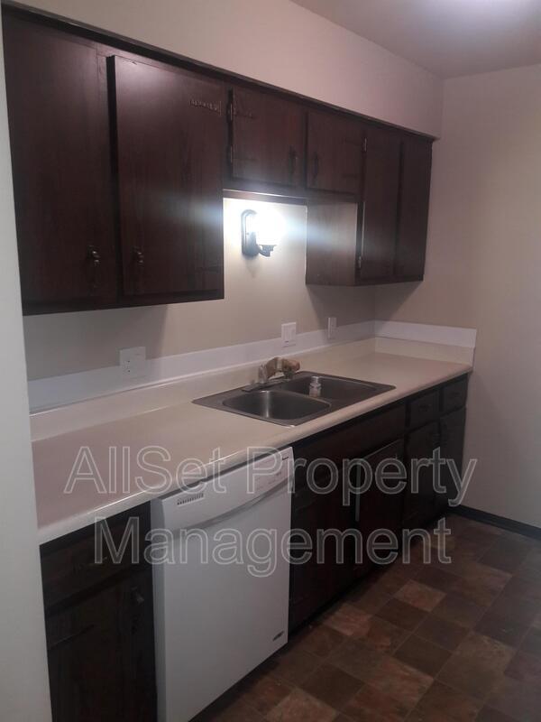 7630 W Dean Rd Unit 4, Milwaukee, WI 53223 Condo for Rent in