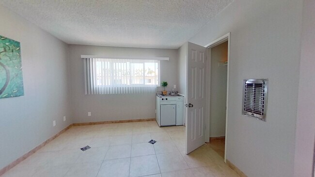 Foto del edificio - 3875 Wade St